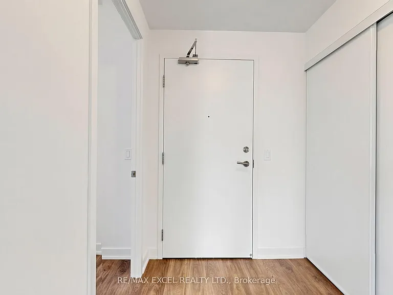 6 David Eyer Rd #602 — Photo 33