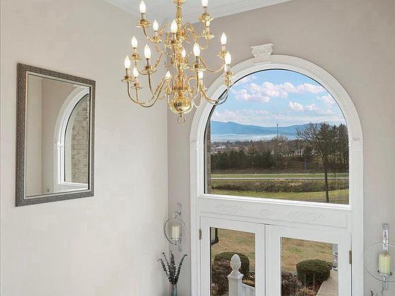 3rd image of 100 Cottage Dr