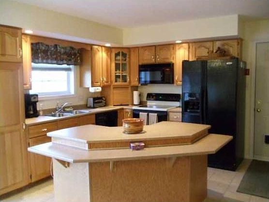 Kitchen with an Island