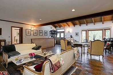 5th image of 10159 Toluca Lake Ave