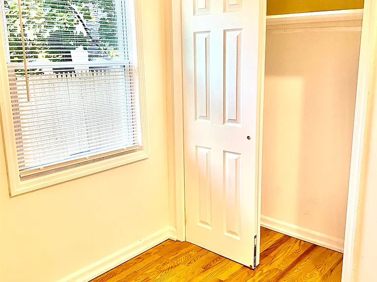 31-33 Tillinghast St #6 — Photo 11
