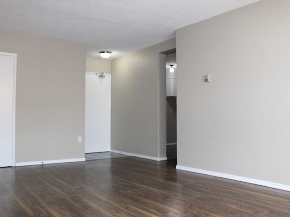 4th image of 2513 7th St E