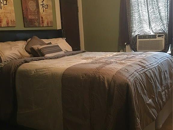 4th image of 341 Warner Ave