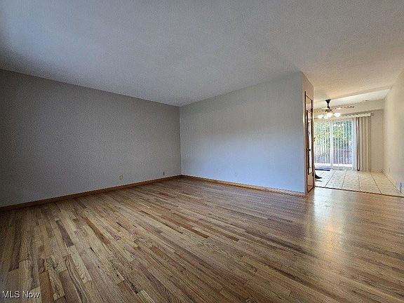 4th image of 24387 Lebern Dr