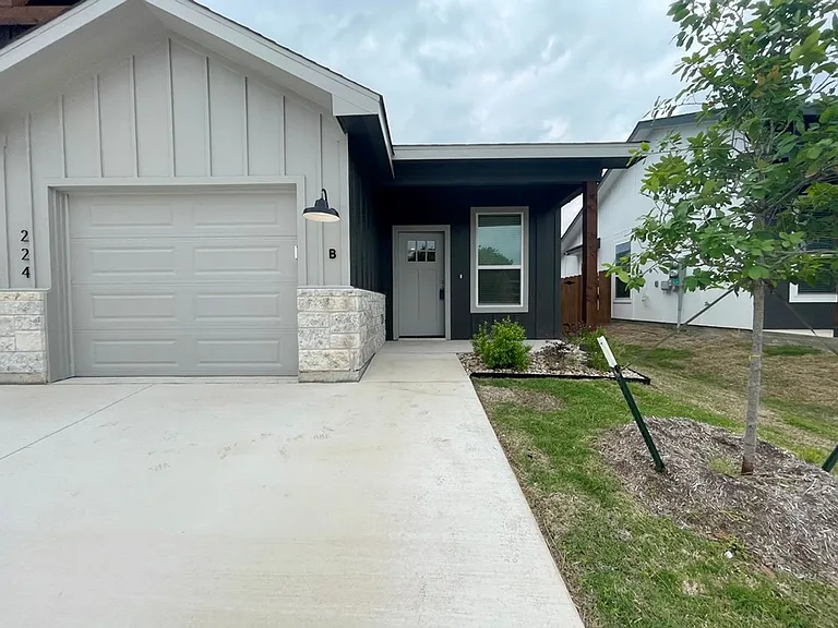 224 Riptide Rd — Photo 2