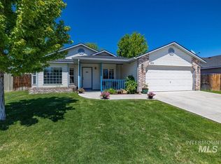 570 E Addeson St, Meridian, ID 83646