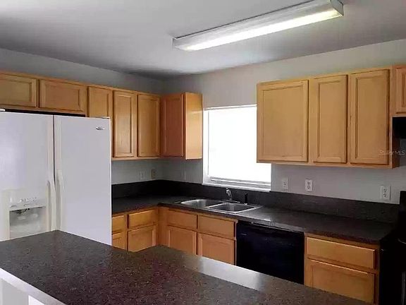 2nd image of 903 E Main St #921