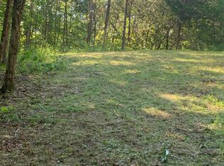 Vera Ln, Dandridge, TN 37725