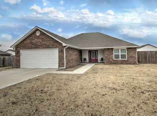 109 Chukker Dr, Pryor, OK 74361