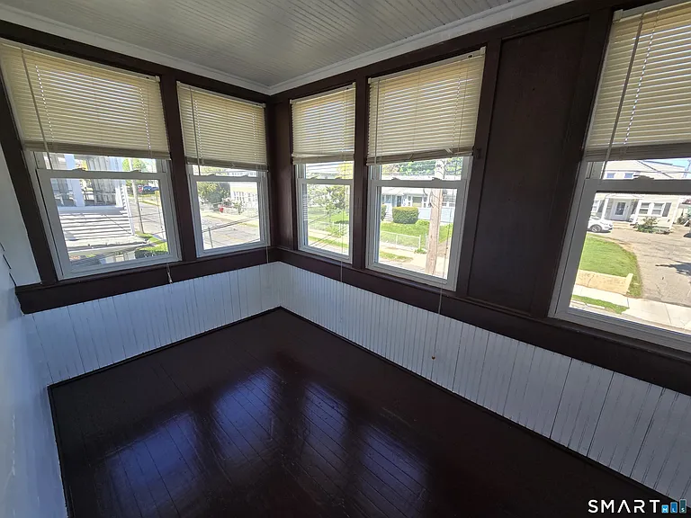 125 Hollister Ave — Photo 14