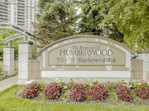 710 Humberwood Blvd, Toronto, ON