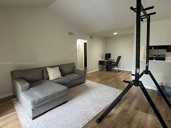 3rd image of 733 Riverside Dr APT 1236