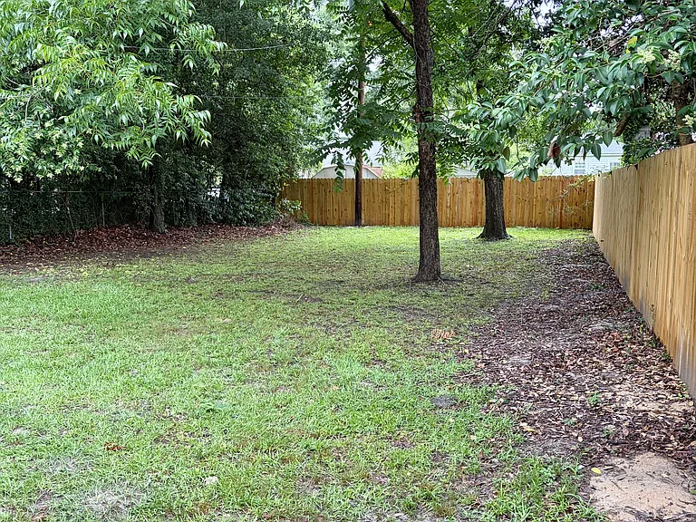 4125 Mikell Ln — Photo 24