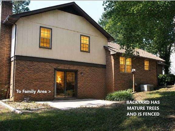 4th image of 4116 Pickwick Dr