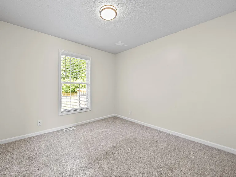 2815 Teakwood Dr — Photo 10