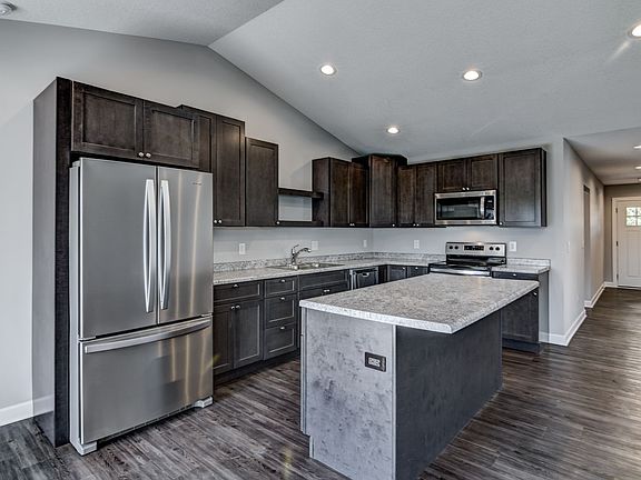 4th image of 564-644 W 9th St #945