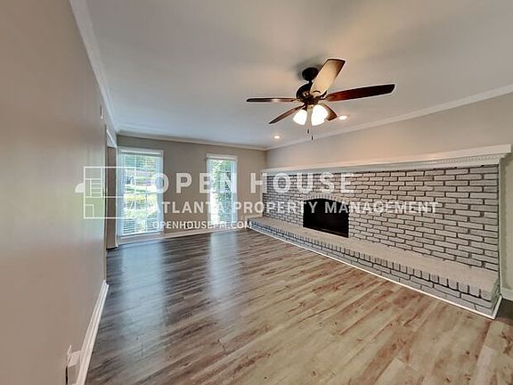 4th image of 3770 Fox Hills Dr SE