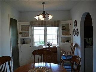 2nd image of 130 Idlewild St