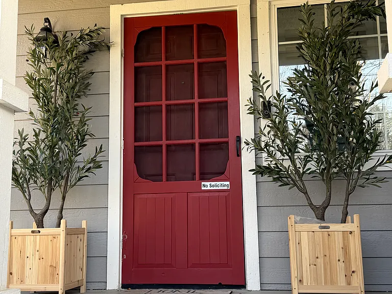 27706 Kristin Ln — Photo 1