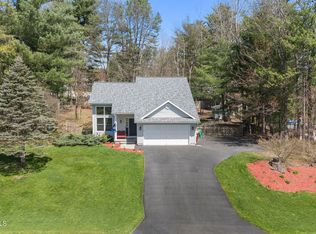 5 Finch Rd, Queensbury, NY 12804