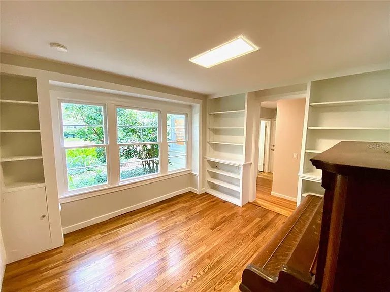 1723 NW 7th Ave — Photo 16