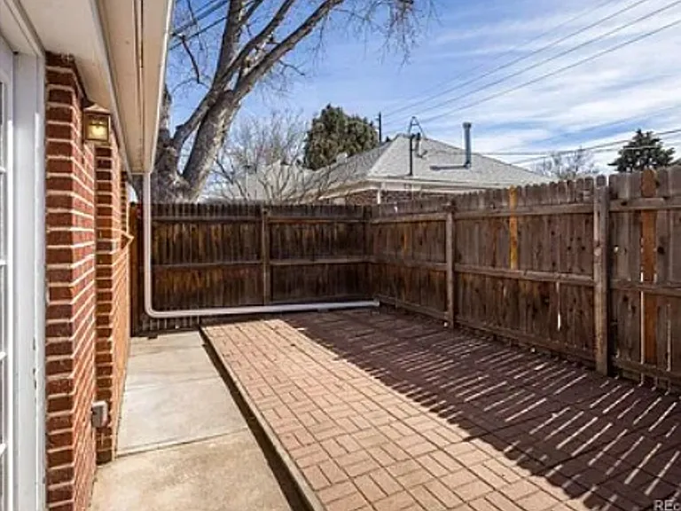 1409 Jasmine St — Photo 9