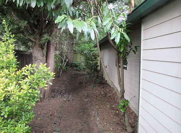 2nd image of 3720 Entrada Dr NE