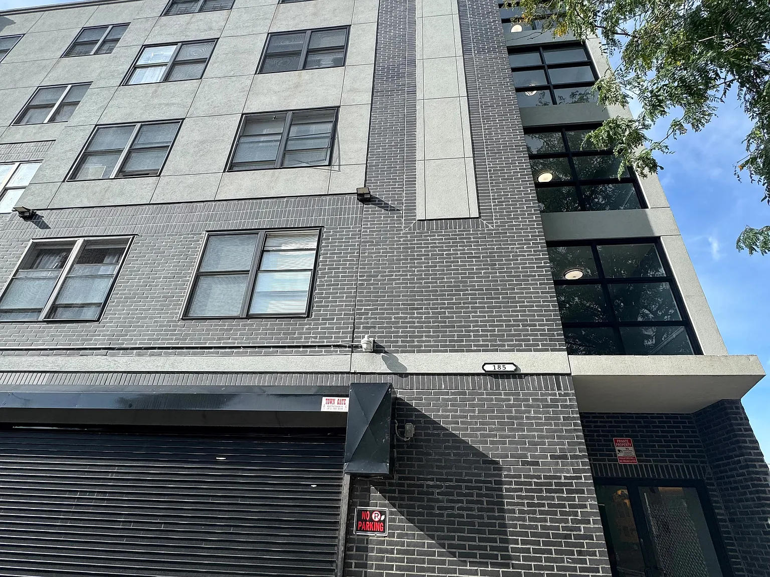 2 bed, $2,045 — Photo 1