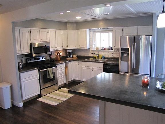 5th image of 204 Woodland Dr