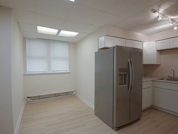 5th image of 6049 N Talman Ave #Gd