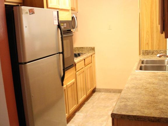 Kitchen w/Hickory Cabs