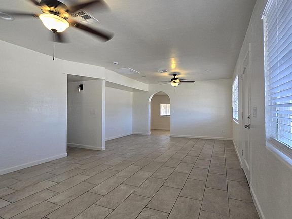 3rd image of 6701 N 53RD Avenue
