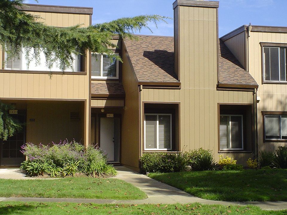 Popular Garden Isle H Model Townhome