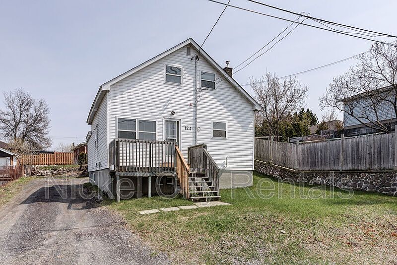 124 Roger St, Greater Sudbury / Grand Sudbury, ON P3B 3R6 Zillow