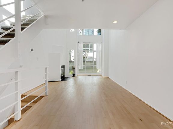 3rd image of 271 Shipley St APT 5