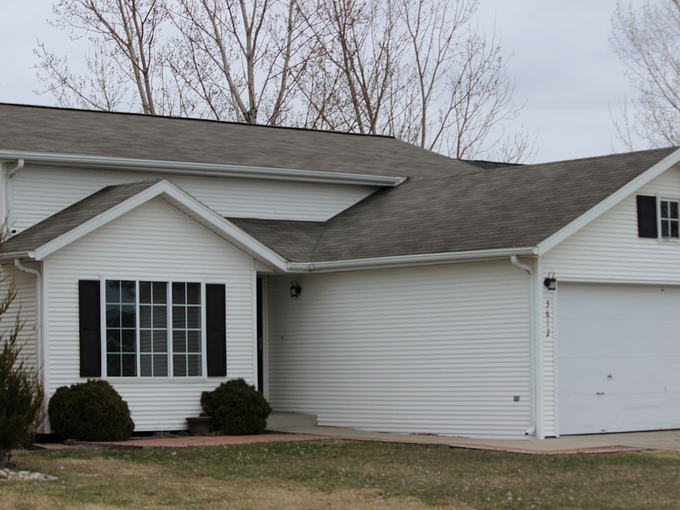 1st image of 3612 Village Green Ln