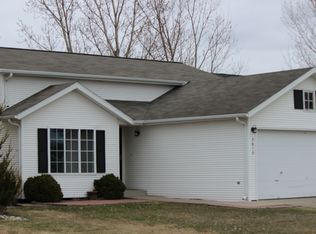 3612 Village Green Ln, Moorhead, MN 56560