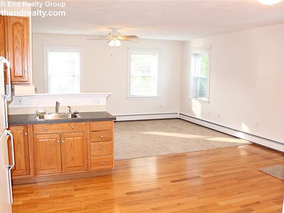 2nd image of 341 Lynn St #1