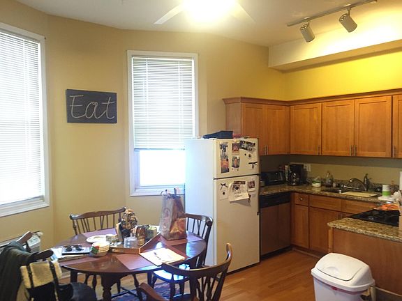 3rd image of 1244 W Schubert Ave #2