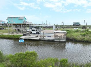 1072 Van Sant, Gilchrist, TX 77617