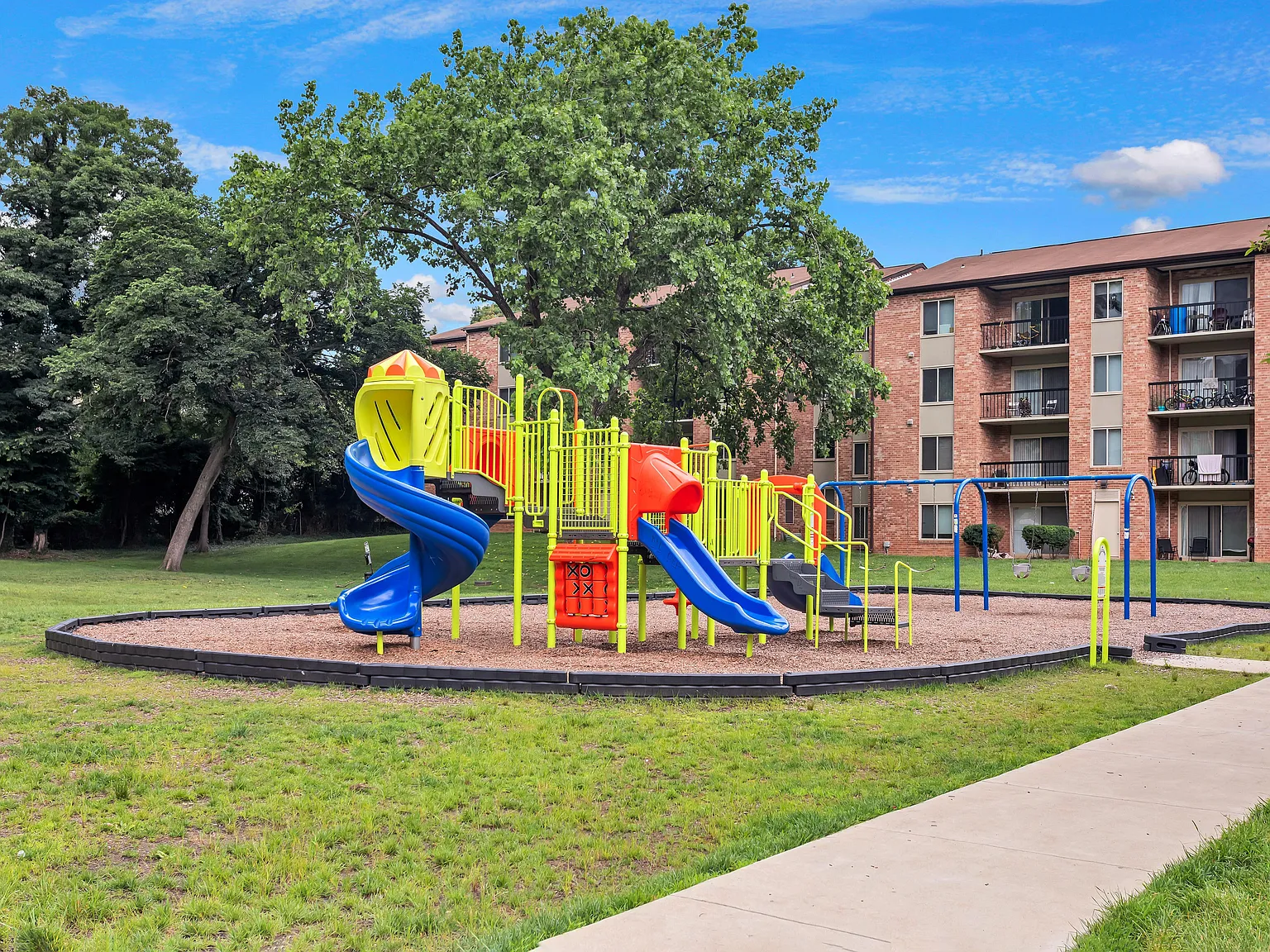 Vista at White Oak — Photo 4
