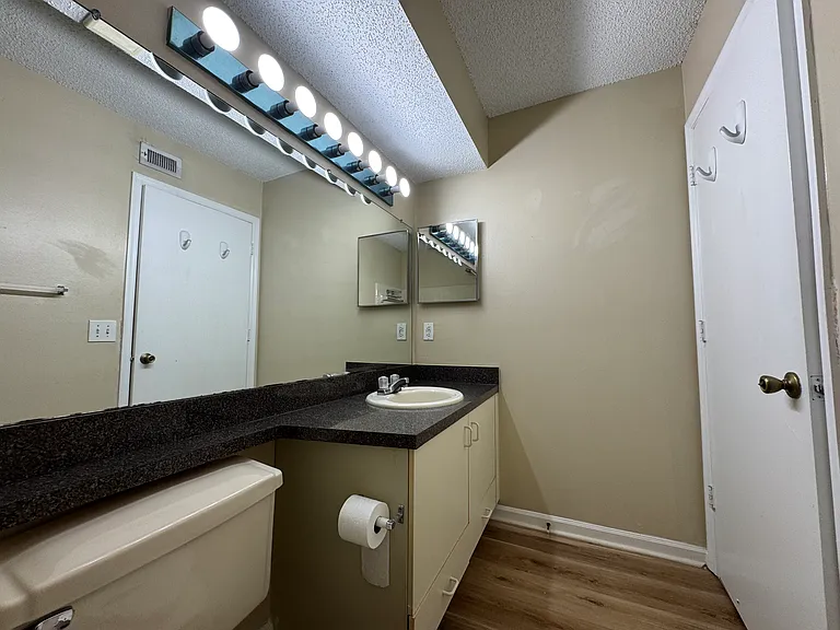 13631 Eagle Ridge Dr #236 — Photo 6