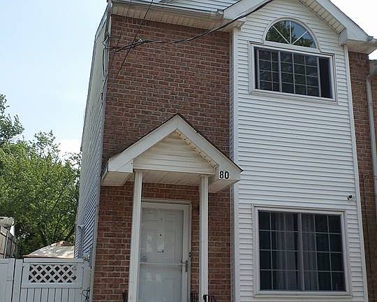 3rd image of 80 Arnold St
