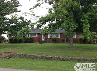 1504 Lyle St, Lebanon, TN 37087