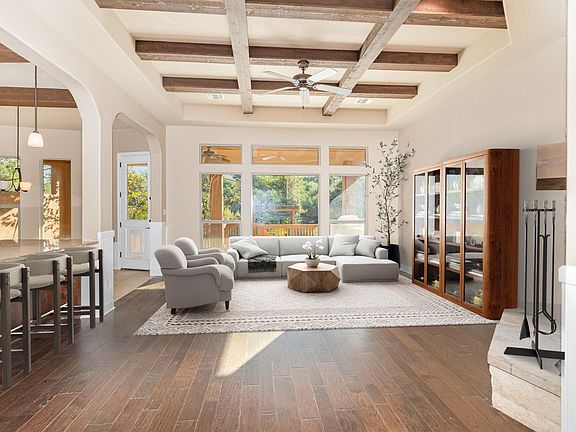 4th image of 101 Stephanie Ln