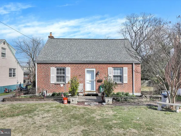 219 Folcroft Ave, Sharon Hill, PA 19079