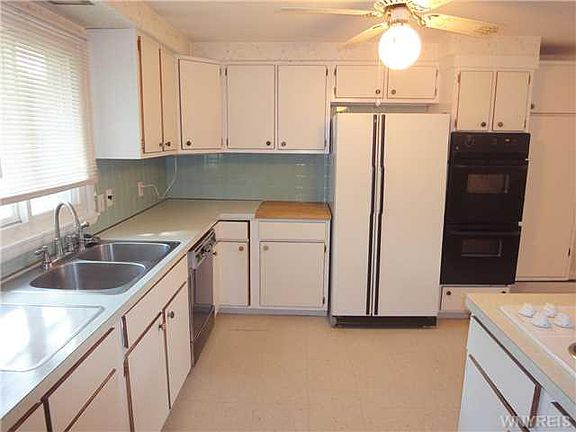 4th image of 99 Clearfield Dr