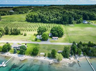 317 S Stony Point Rd, Suttons bay, MI 49682