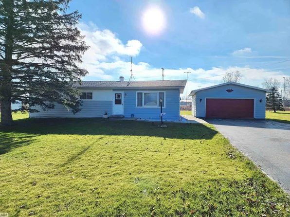 10791 Brandon Rd, Emmett, MI 48022