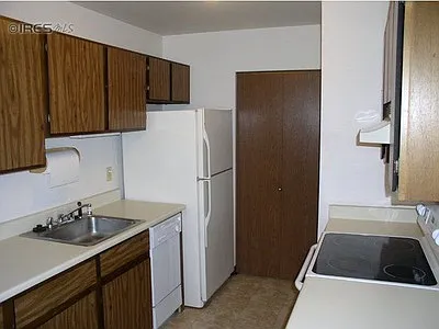 4507 Boardwalk Dr #C24 — Photo 8